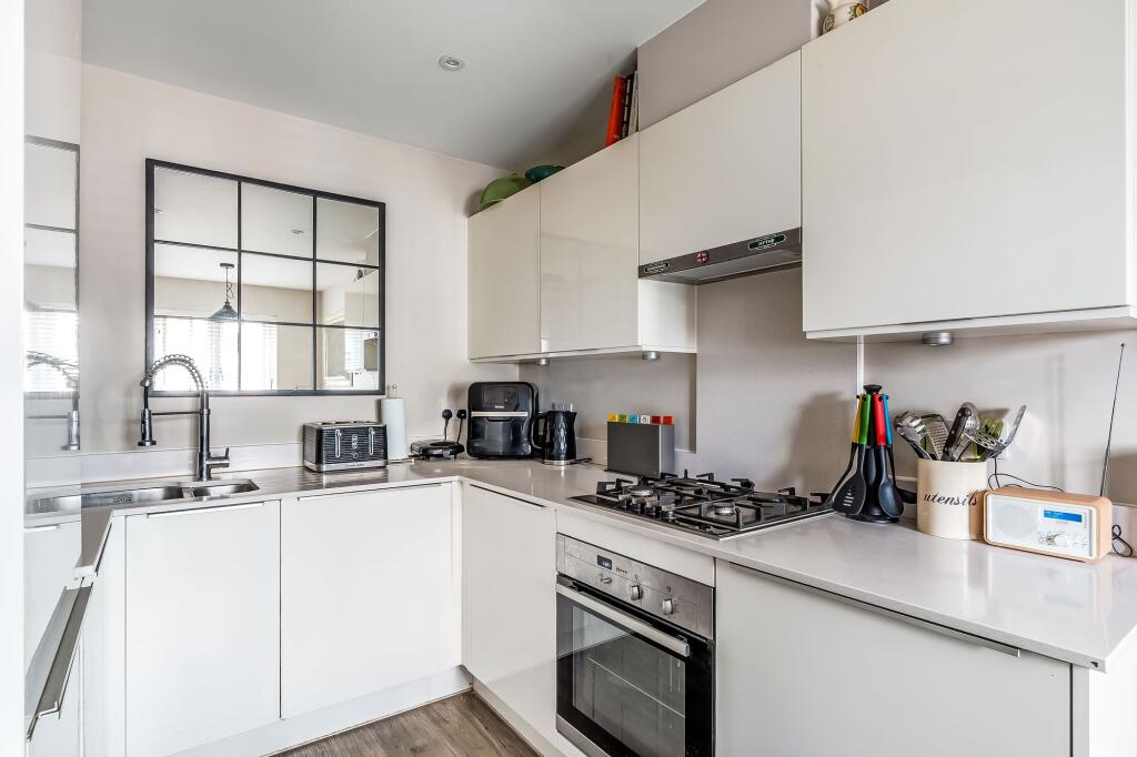 House in Tunbridge Wells, Kent - View 4