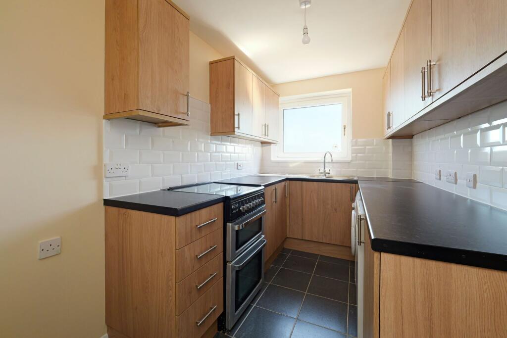 Apartment in Sandgate, Golden Valley - View 3