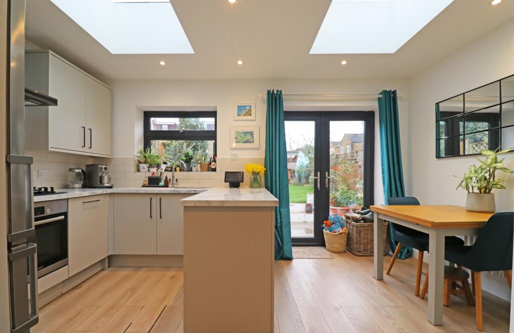 Fashoda Road, Bromley, Kent, BR2 photo 2