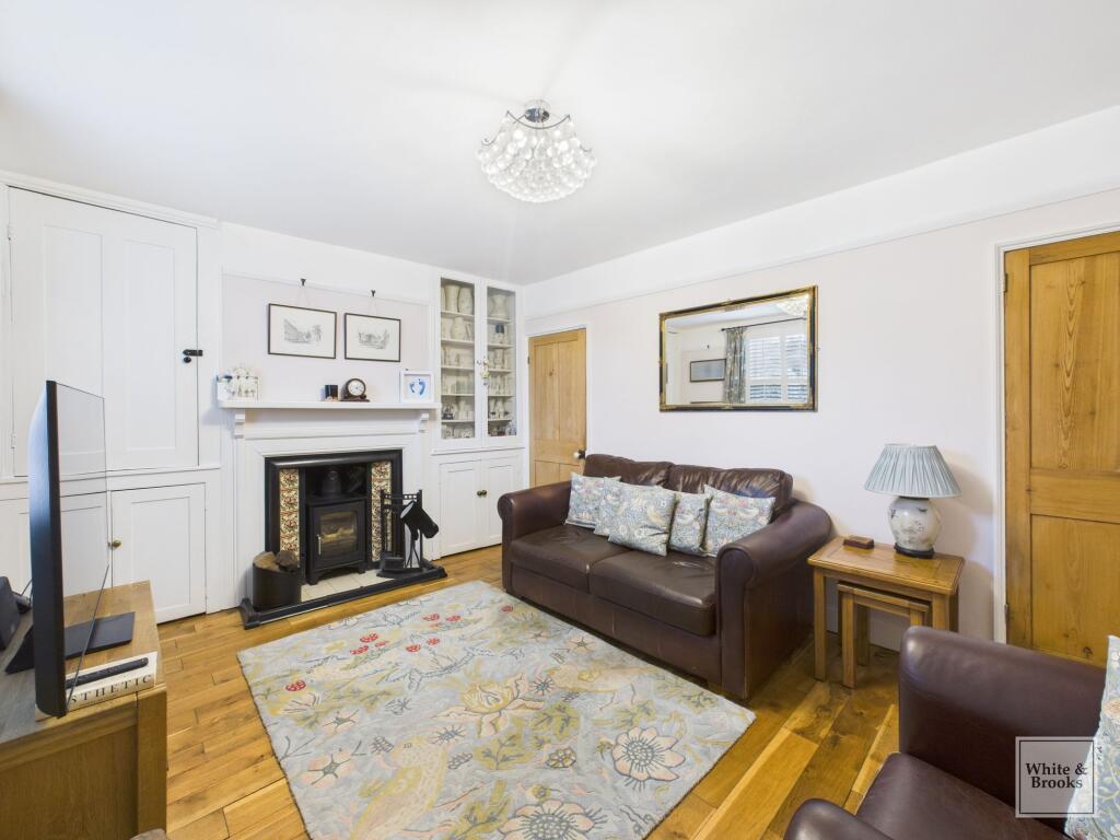 House in Chichester - More