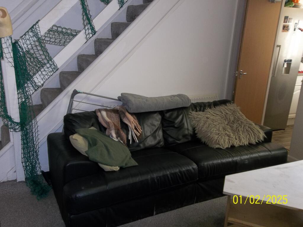 4 bedroom terraced house for rent