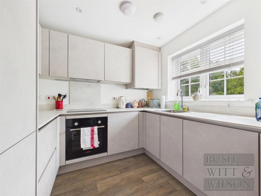 House in Tonbridge - View 4
