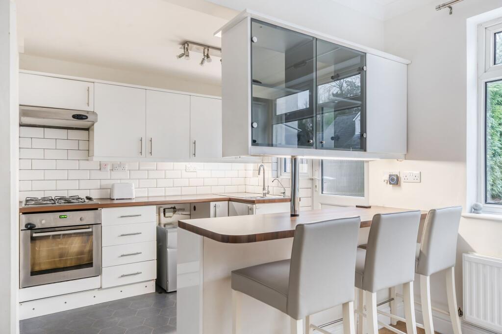 House in Tandridge, Whyteleafe - View 3
