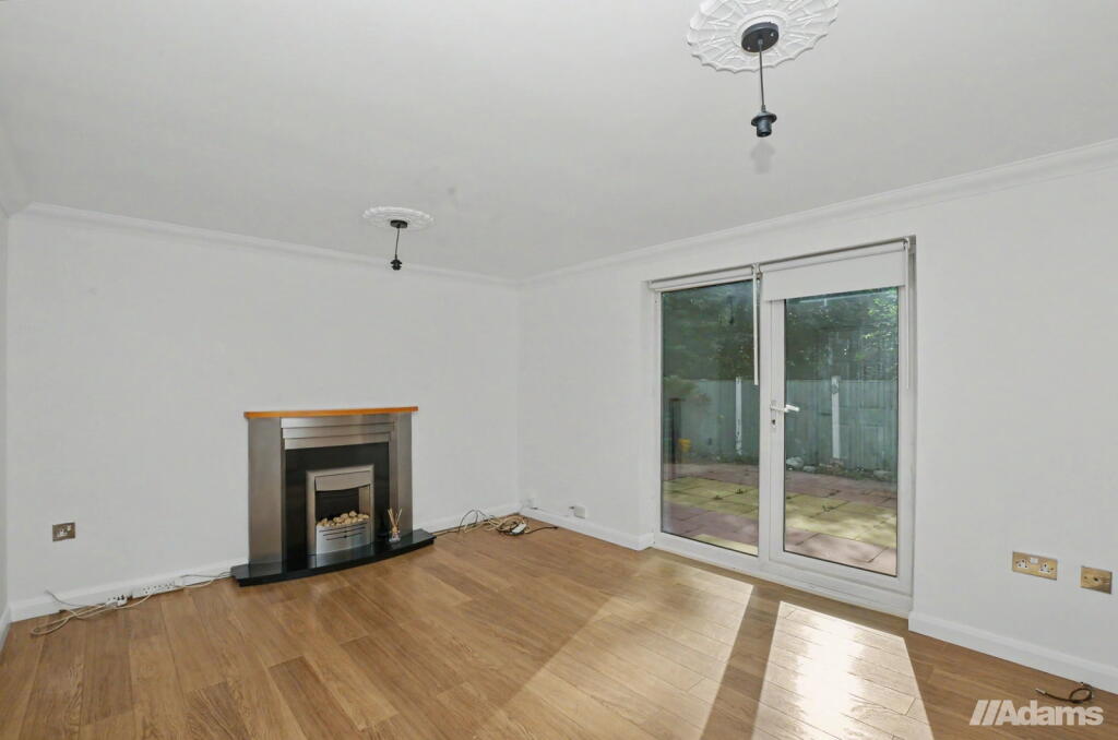 House in Runcorn, Halton Lea, Palacefields - View 2
