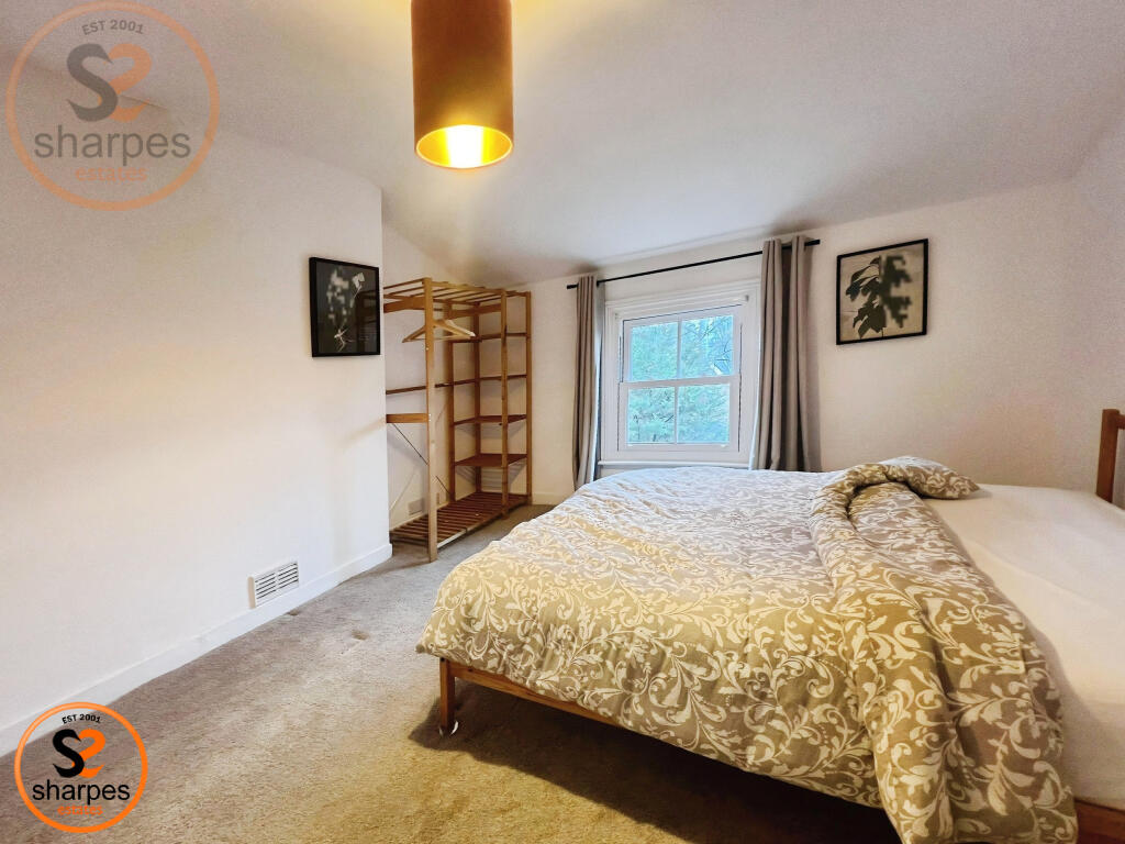 Main image of property: Room 1 Kingston Road, Merton, London, Greater London