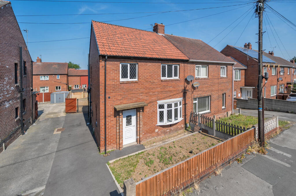 Main image of property: Leatham Crescent, Featherstone, Pontefract, West Yorkshire, UK, WF7