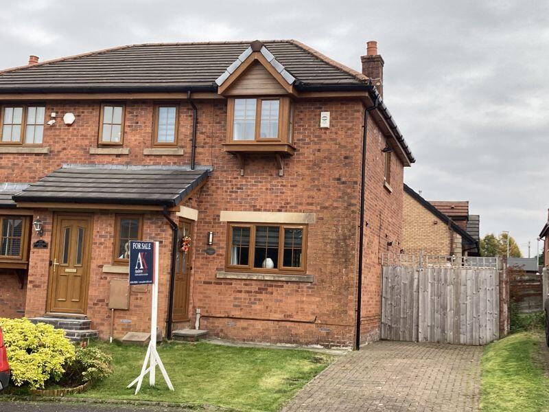 3-bed semi-detached on Blackthorn Mews, Rochdale, £219,950