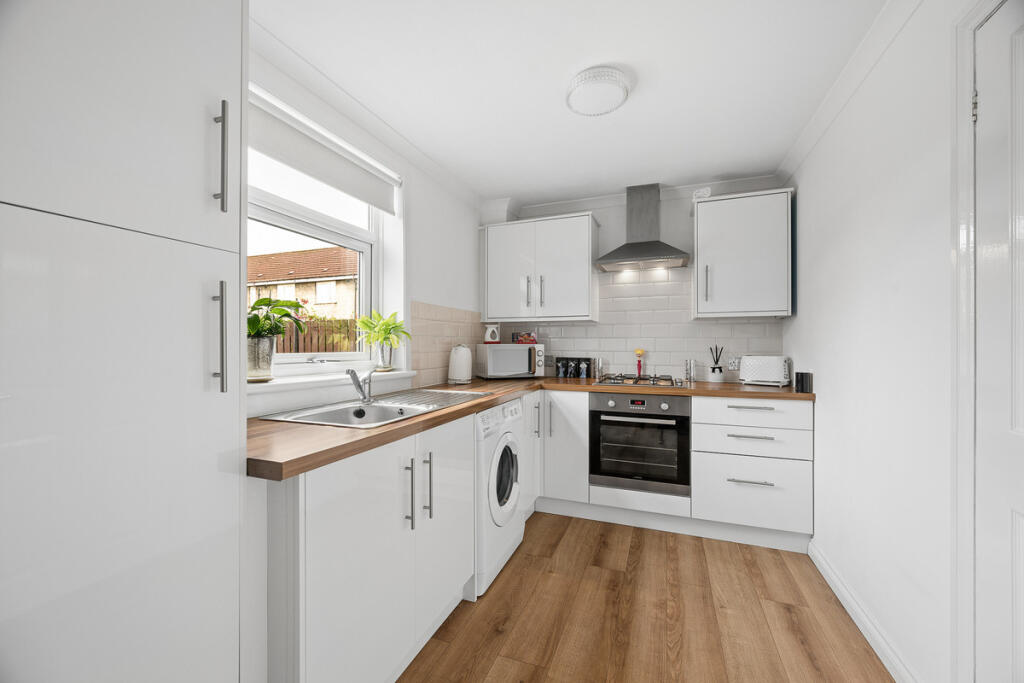 House in Glasgow - More