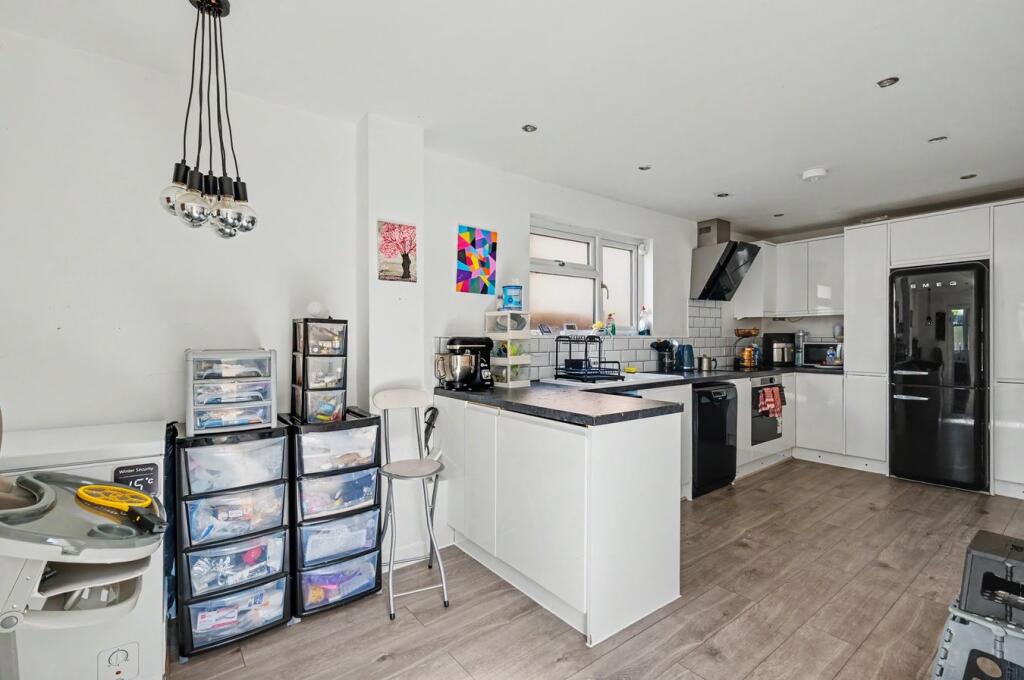 Apartment in Chelmsford, Parsonage Green, Broomfield - View 2