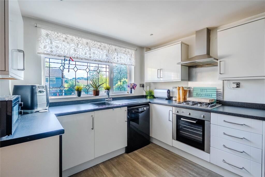 House in Dunstable, Central Bedfordshire - View 3