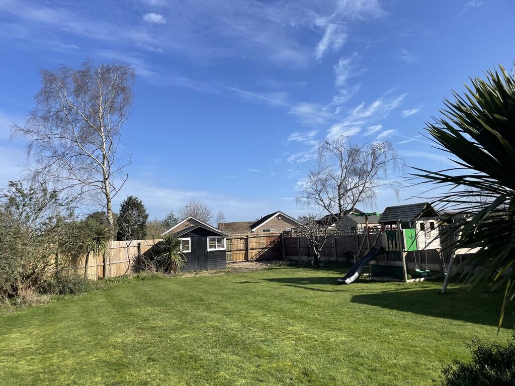Benson Close, Doddington Park photo 2
