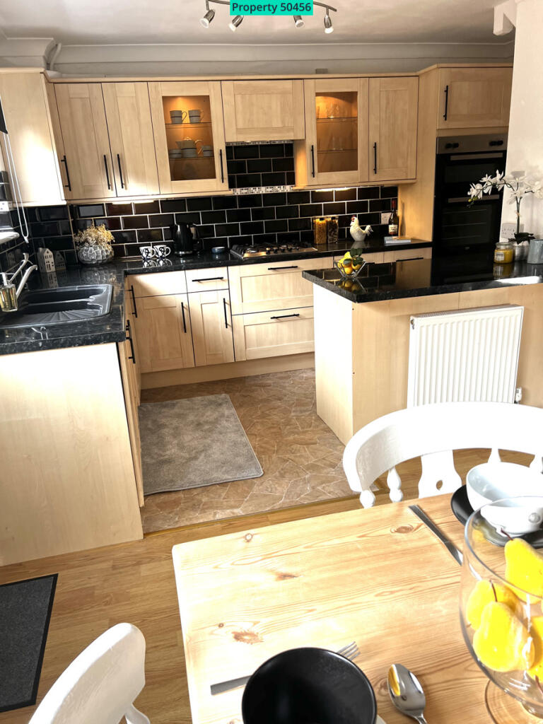 Main image of property: 33 Kiln Orchard, Newton Abbot, TQ12