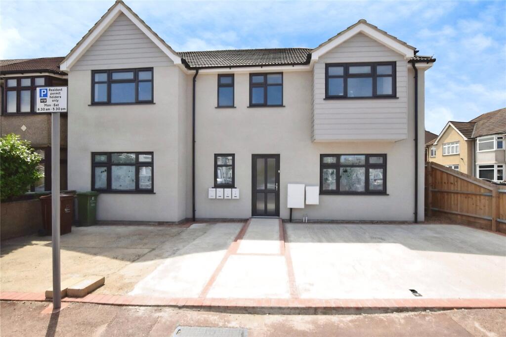 Main image of property: Third Avenue,, Dagenham,, RM10