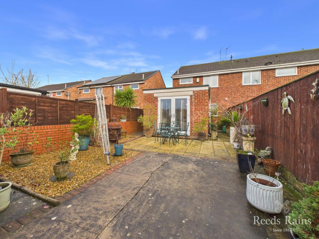 3-bed semi-detached on Marske Lane, Stockton-on-Tees, Durham, TS19, £170,000