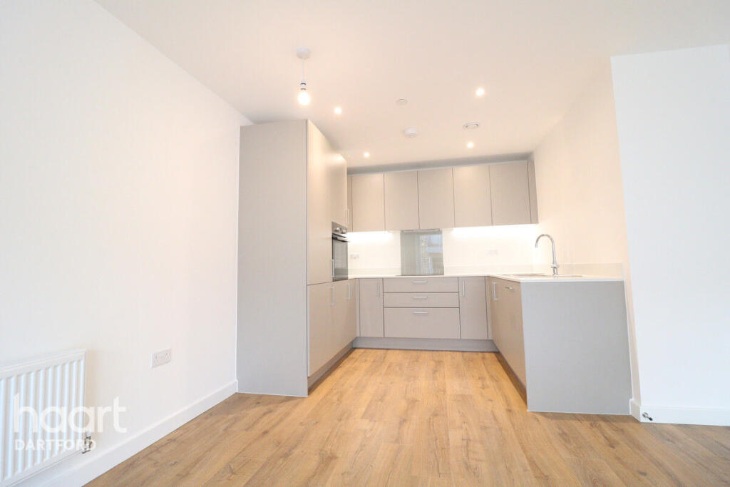 Apartment in Dartford, Stone - View 4
