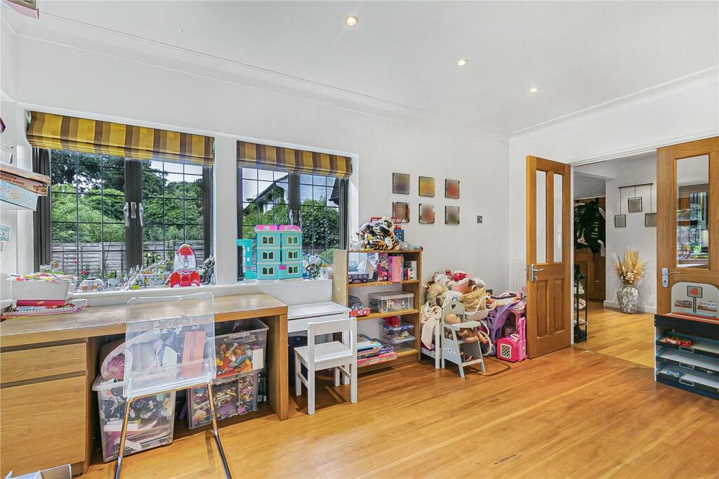 Additional image 10 of Kentish Lane, Brookmans Park, Hertfordshire, AL9