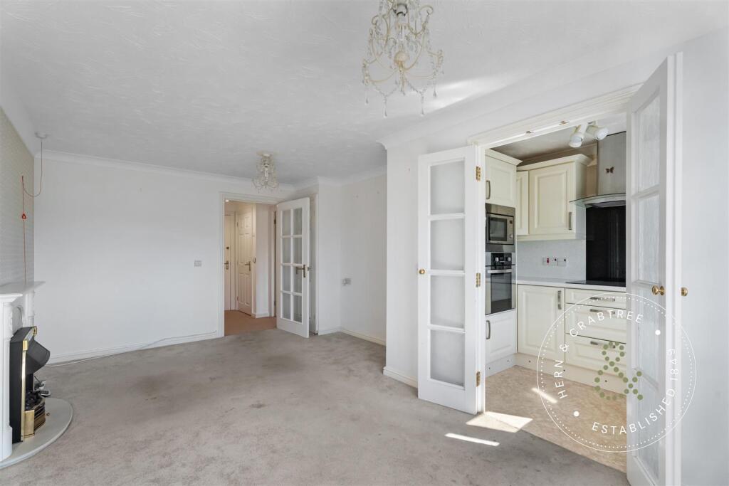 Apartment in Cardiff, Rhydypenau, Cyncoed - View 5