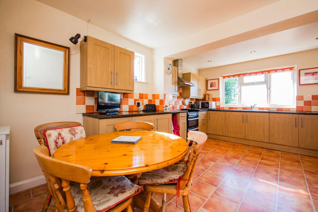 House in Tonbridge - View 3