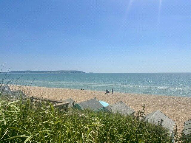 Cliff Road, Milford on Sea, Lymington, Hampshire, SO41 photo 4