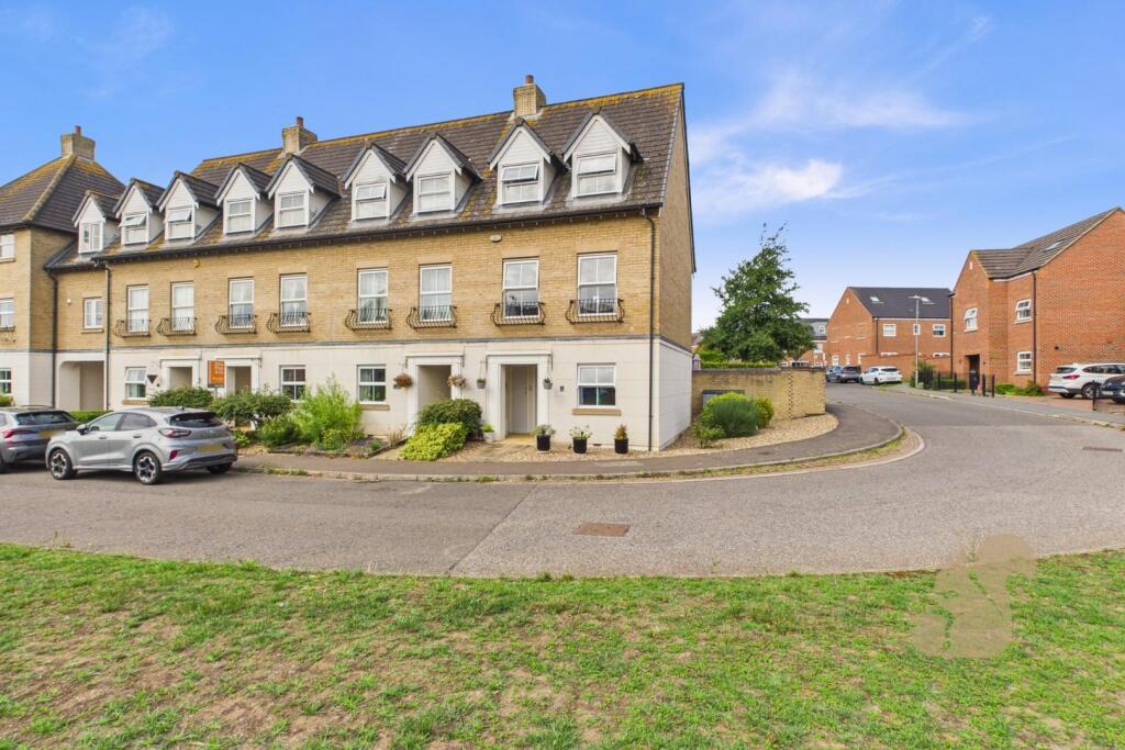 4-bed terraced on Robin Crescent, Stanway, £350,000