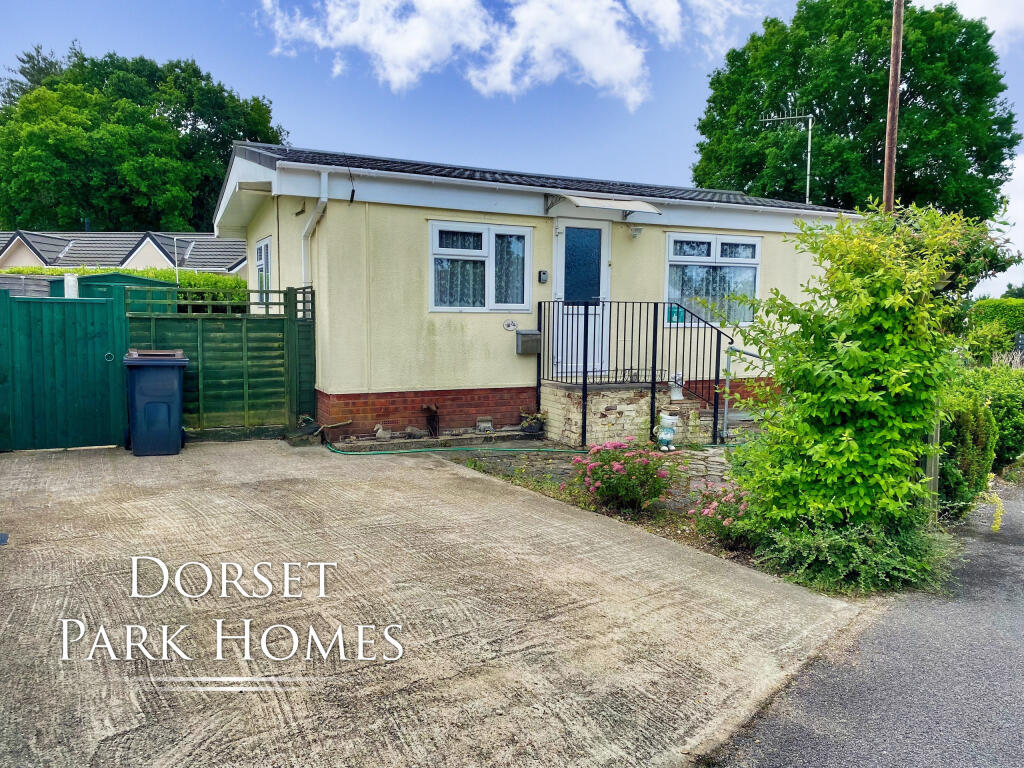 Main image of property: The Avenue, Oaktree Park, St Leonards, Ringwood, Hampshire
