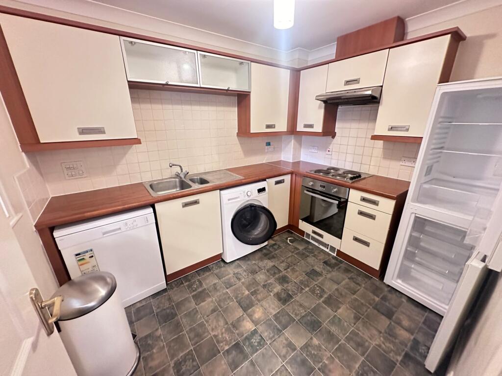 Apartment in Southampton - View 5