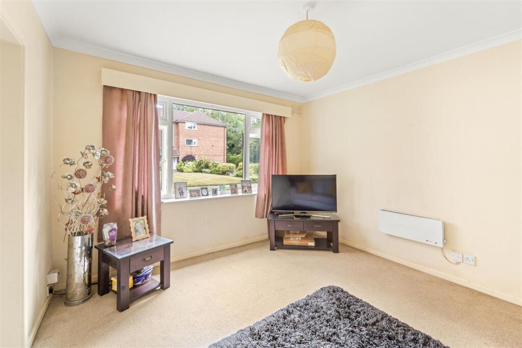 Apartment in Trafford, Greater Manchester - View 3