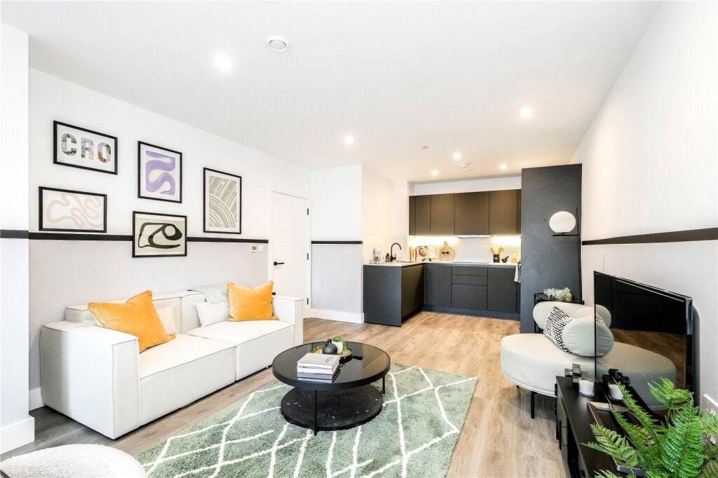 Main image of property: Poplar Walk, Croydon, CR0