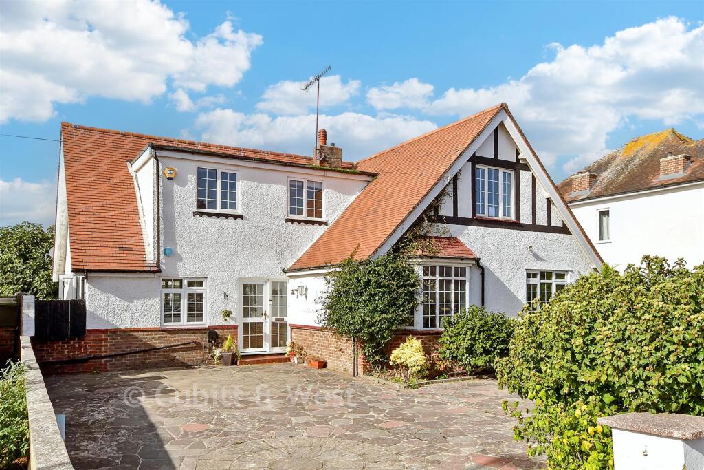 5-bed detached on Loxwood Avenue, Worthing, West Sussex, £850,000