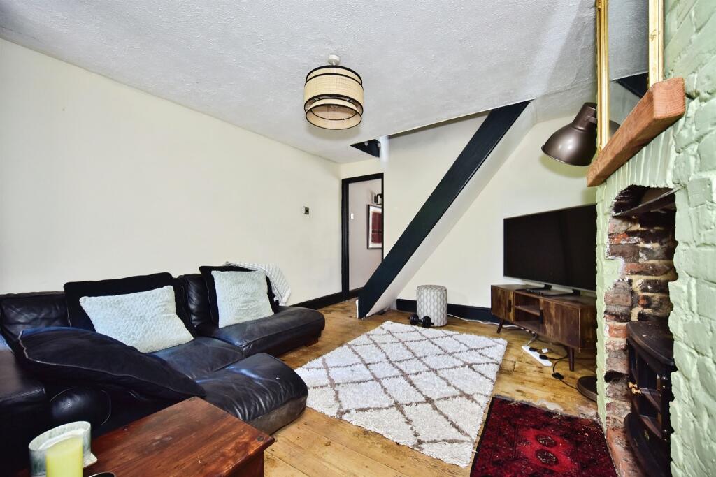 House in Rochester - View 5