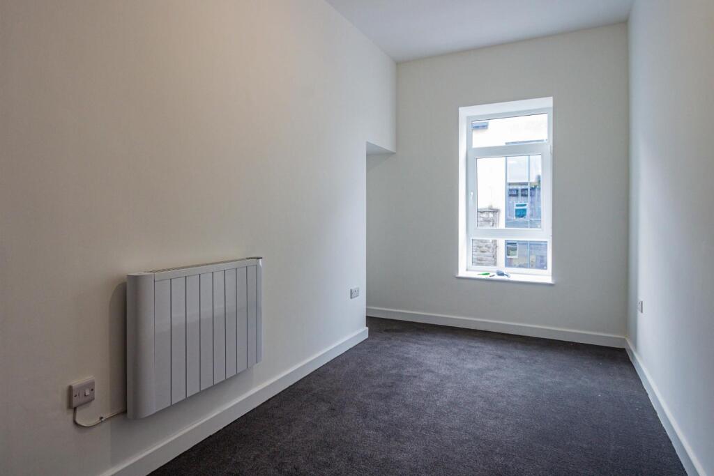 Apartment in Caerphilly, Denscombe, St Martins - More