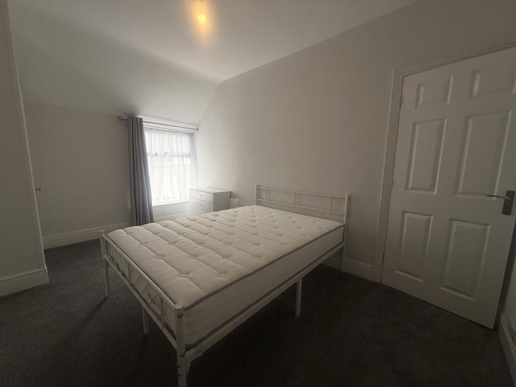 Main image of property: Room 3, Seventh Avenue, Forest Town, Mansfield