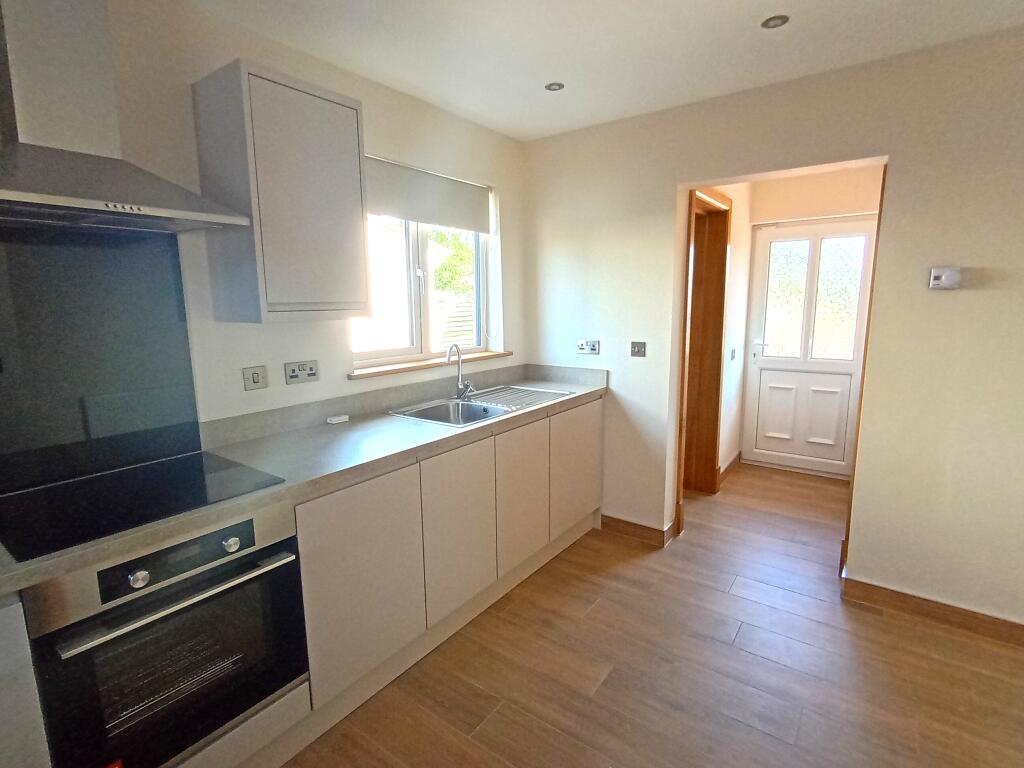 House in South Staffordshire, Penkridge - View 5