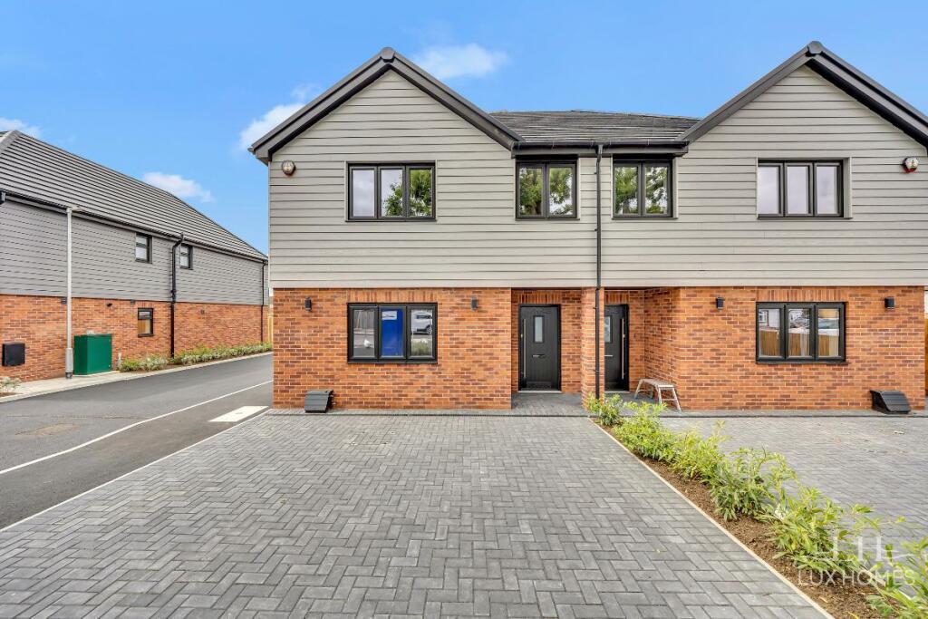 Main image of property: Oaklands Mews, Third Avenue