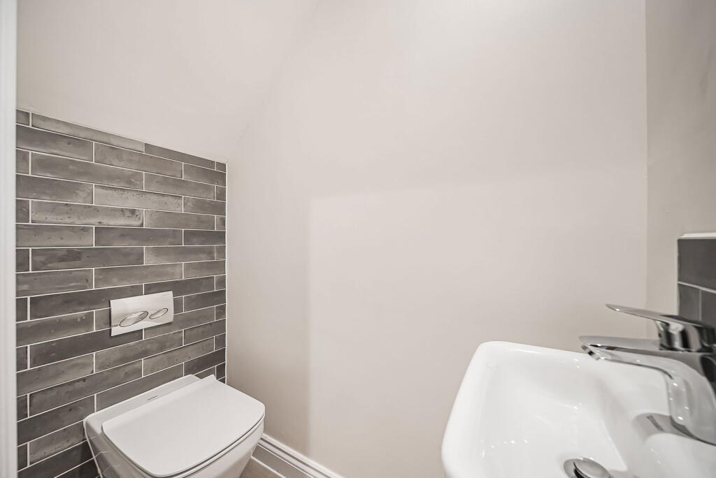 Additional image 28 of Meadow Edge Close, Rawtenstall, BB4 7UU