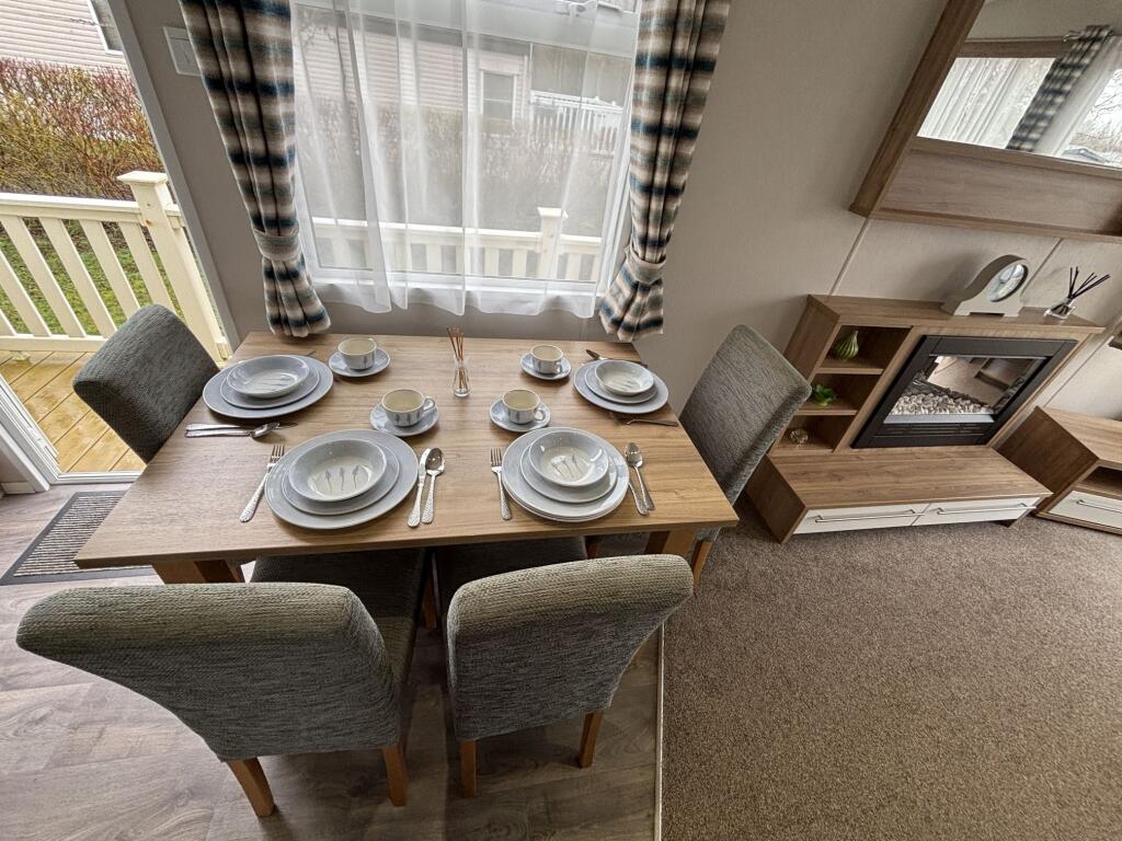 Willerby Granada, The Springs Lakeside Holiday Park, Lower Moor, Pershore, Worcestershire, WR10 2PD - View 4