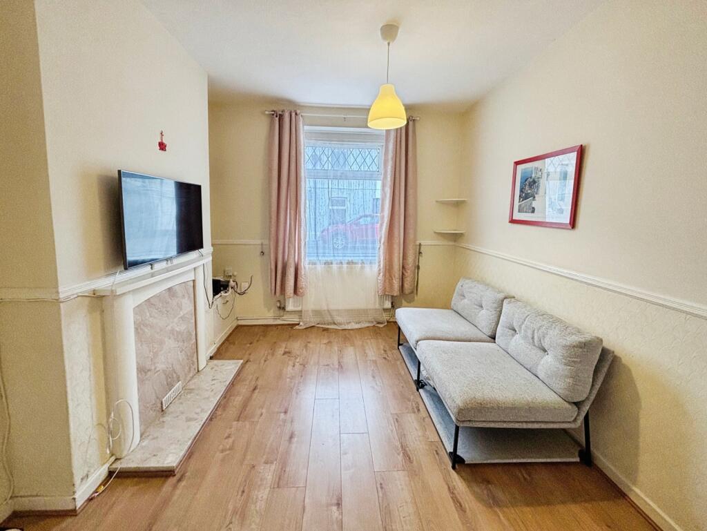 House in Cardiff, Cathays - View 2