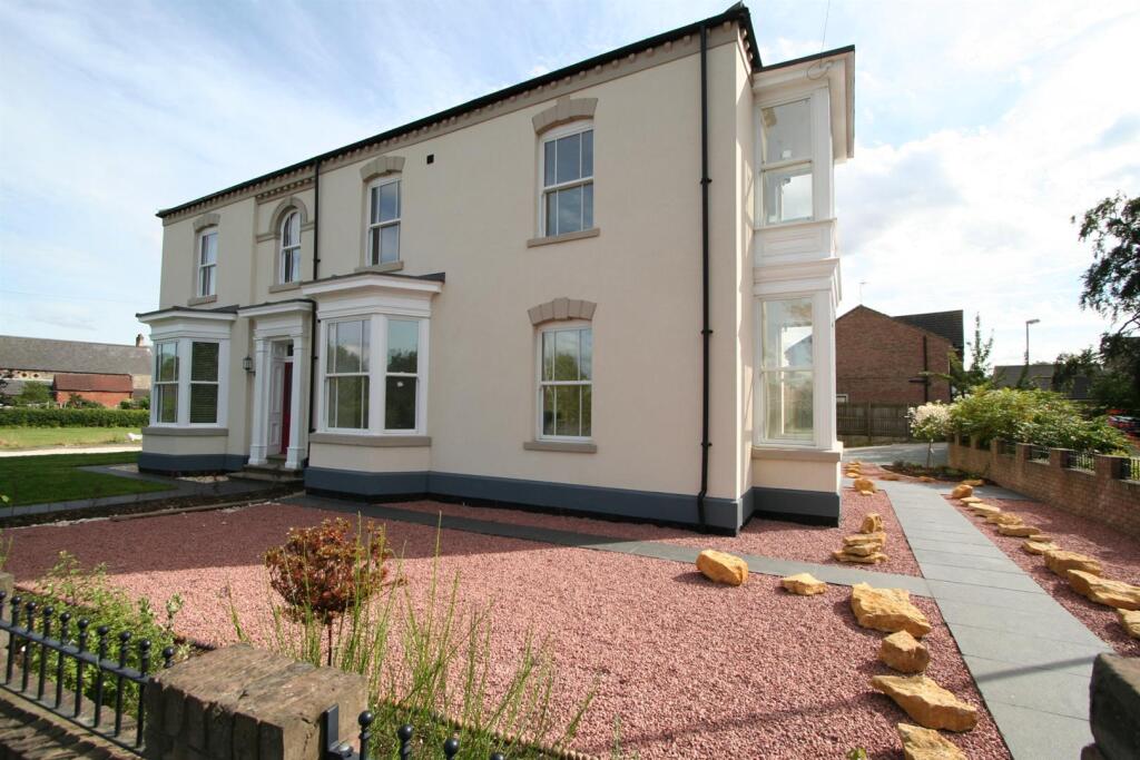 Main image of property: Chapel Close, Howden