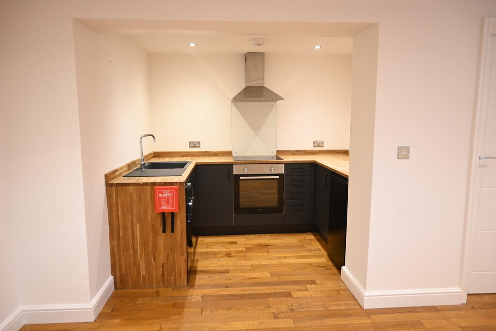 Additional image 3 of Flat 1 4 Bradford Road