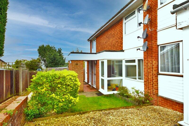 Main image of property: Clearbrook Close, High Wycombe, Buckinghamshire, HP13