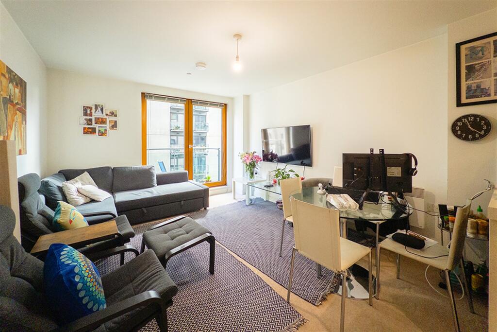 Apartment in Manchester - View 3
