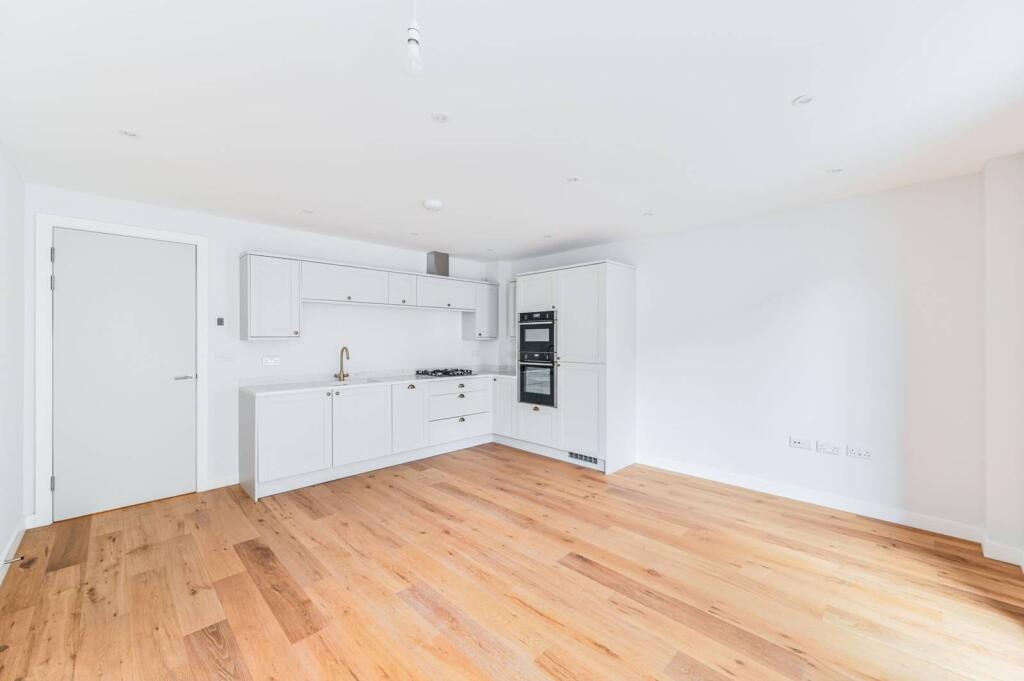 Main image of property: 134 Battersea High Street, Battersea, London, SW11