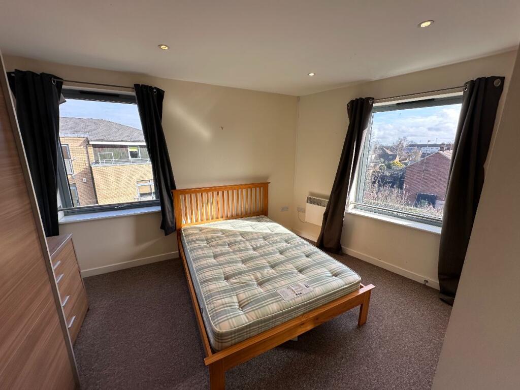 Apartment in Cambridge, Petersfield - View 2