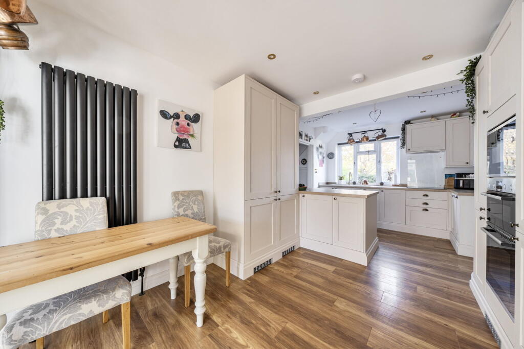 House in Redhill - View 2