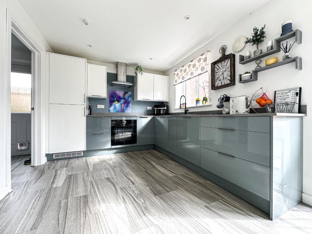 House in Taunton - View 5