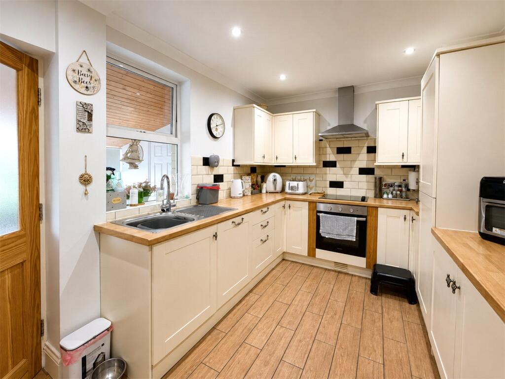 House in Nottingham - View 4