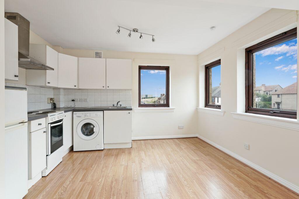 Apartment in Edinburgh - More