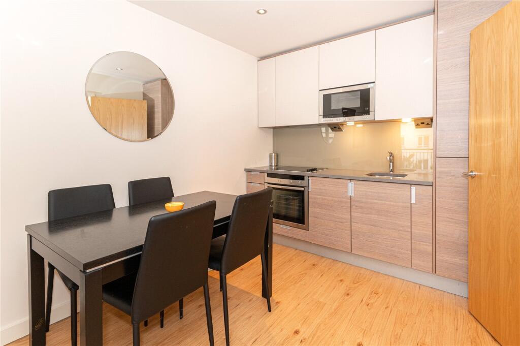 Apartment in London - View 4
