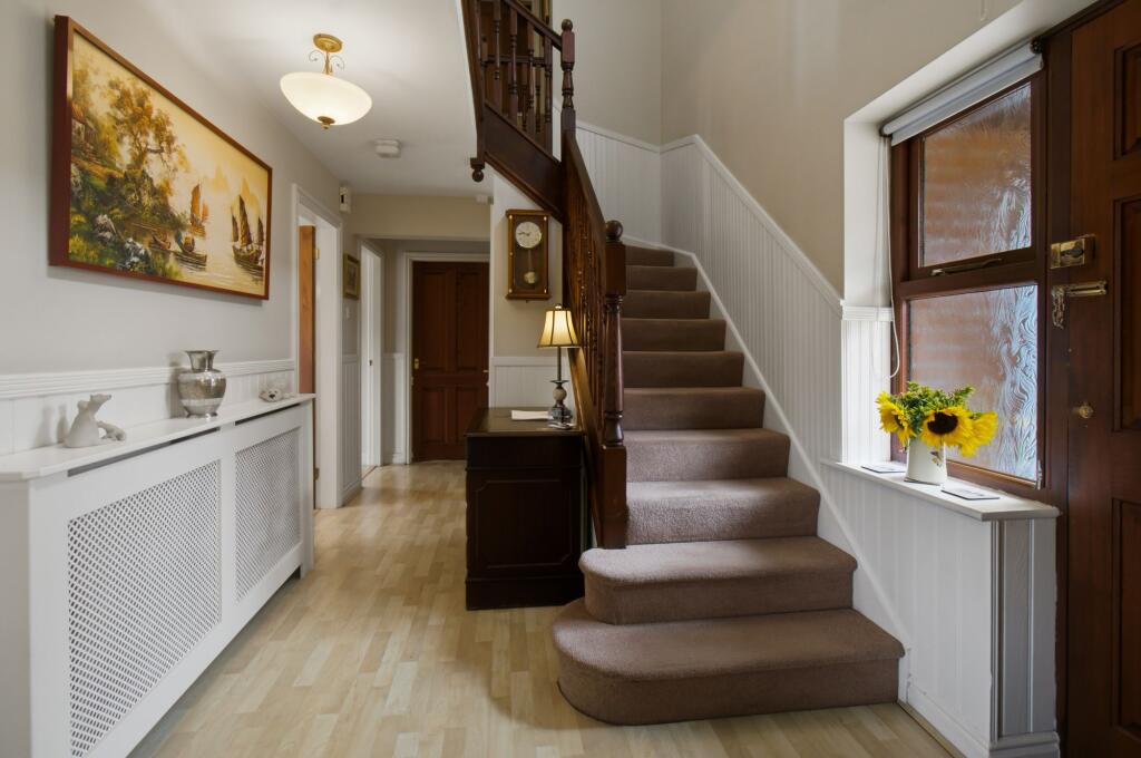 House in Malvern Hills, Hallow - More
