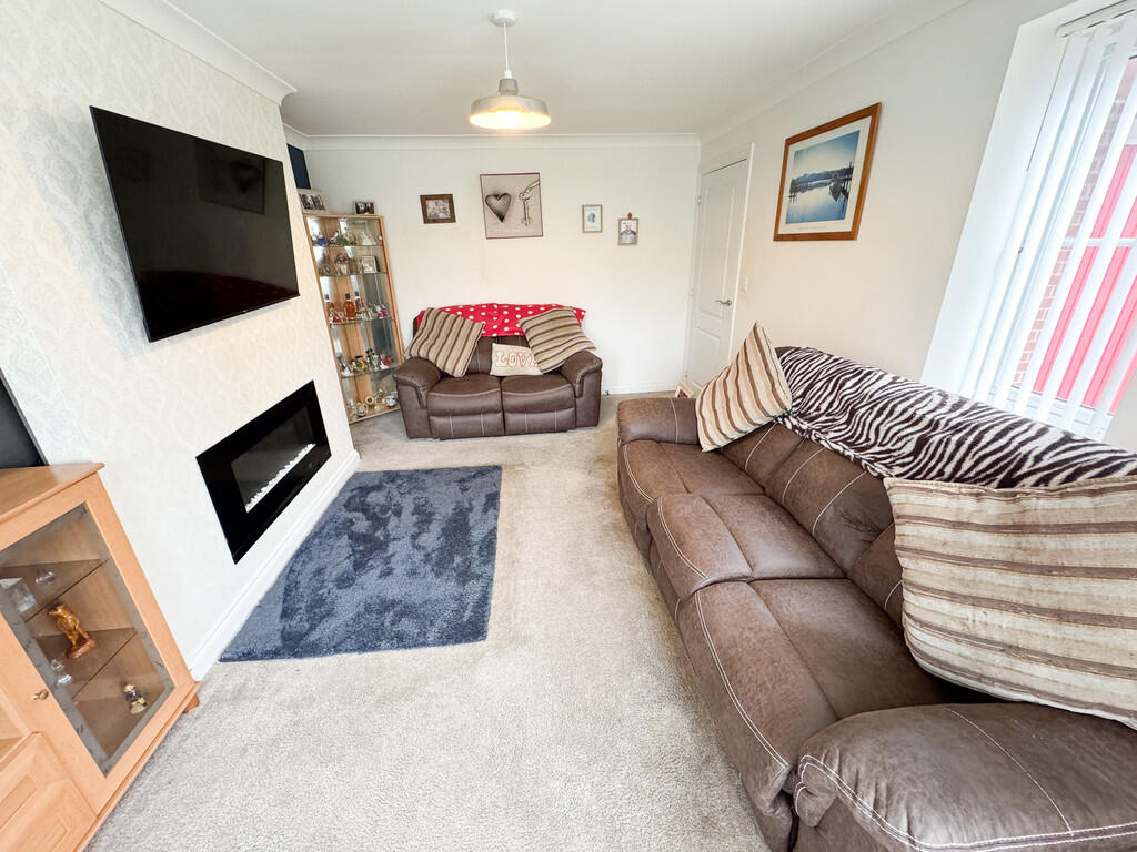 House in Stoke-on-Trent - View 4